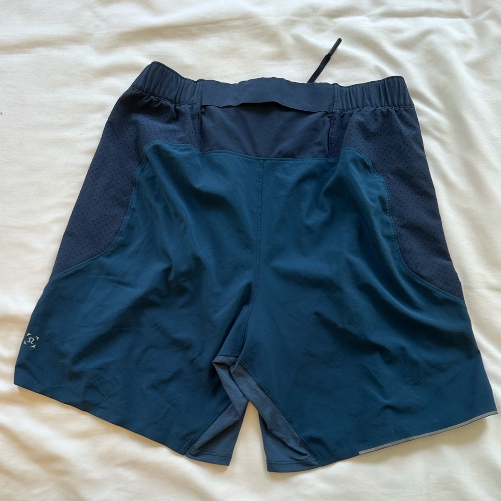 Lululemon switch up short (linerless)